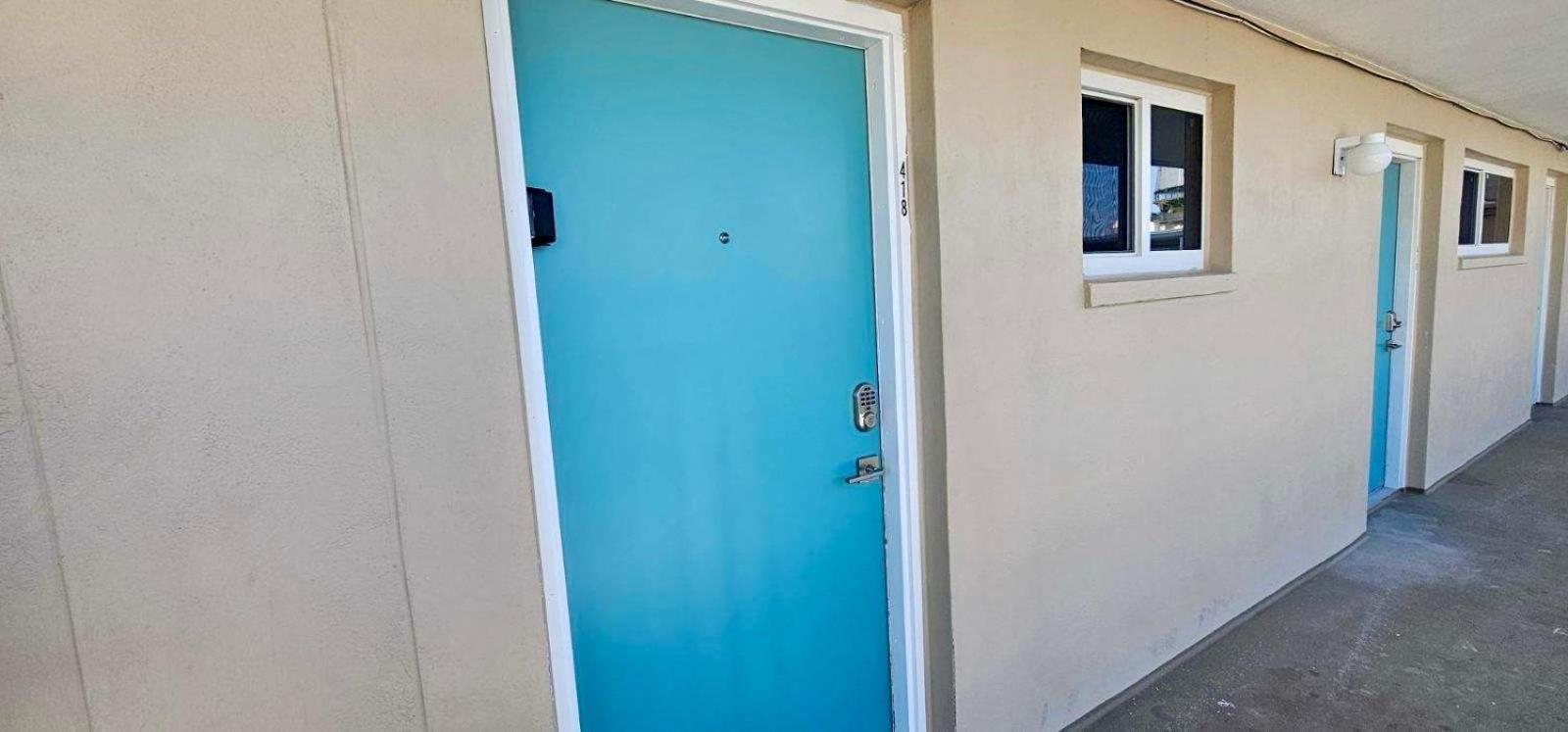 Apartamento Ocean Breeze - Direct Ocean Front-Pool Is Open Daytona Beach Exterior foto