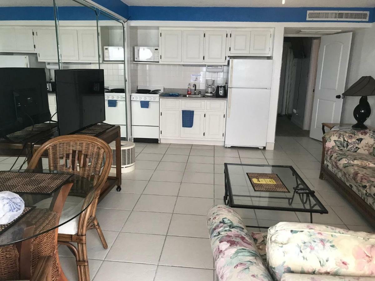 Apartamento Ocean Breeze - Direct Ocean Front-Pool Is Open Daytona Beach Exterior foto