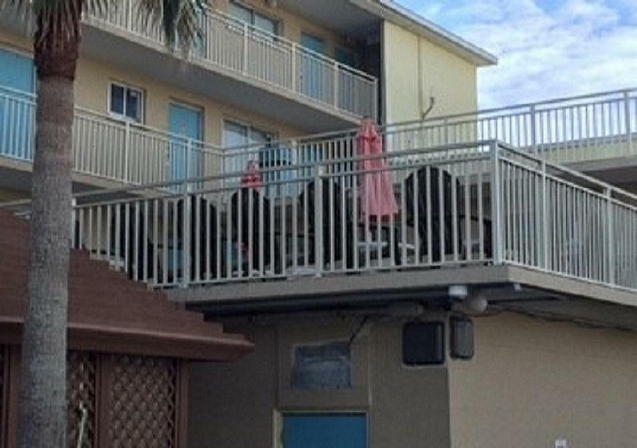 Apartamento Ocean Breeze - Direct Ocean Front-Pool Is Open Daytona Beach Exterior foto