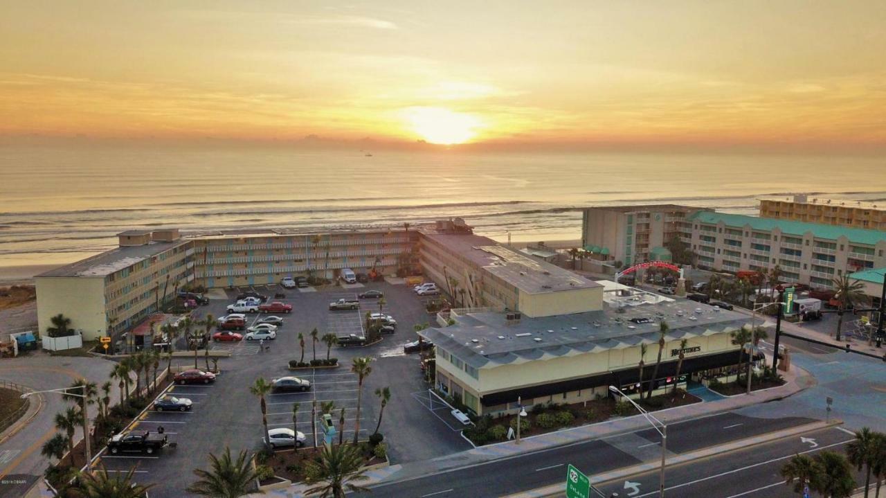 Apartamento Ocean Breeze - Direct Ocean Front-Pool Is Open Daytona Beach Exterior foto